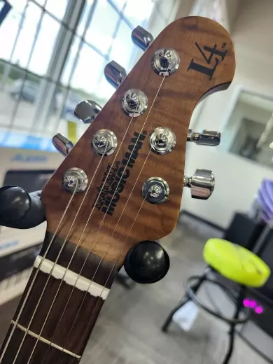 Ernie Ball Music Man - 984-LKB-R2-00 2